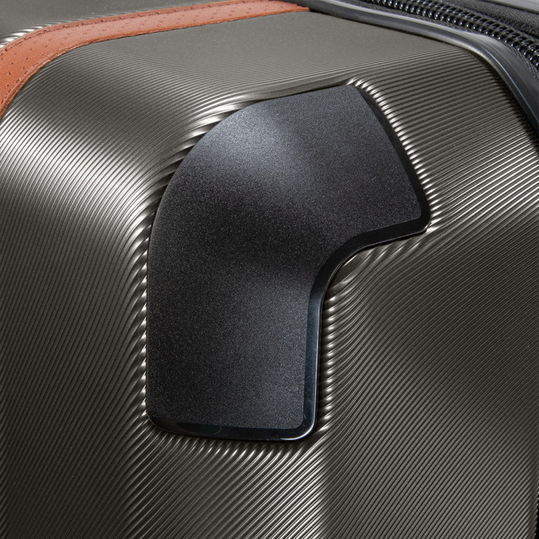 Ricardo Beverly Hills Montecito 2.0 Hardside Carry-On Expandable Spinner Luggage