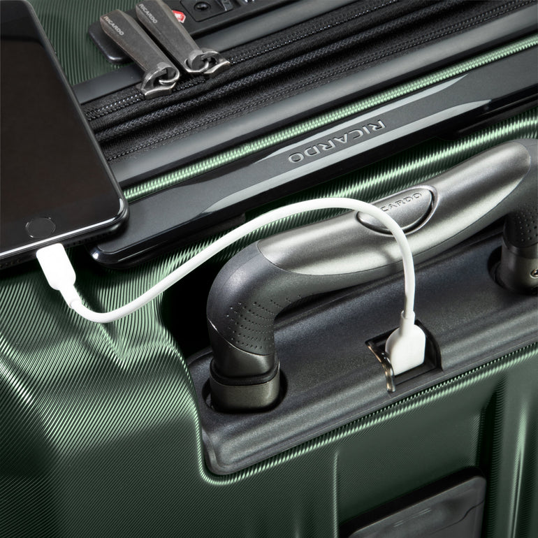 Ricardo Beverly Hills Montecito 2.0 Hardside Carry-On Expandable Spinner Luggage