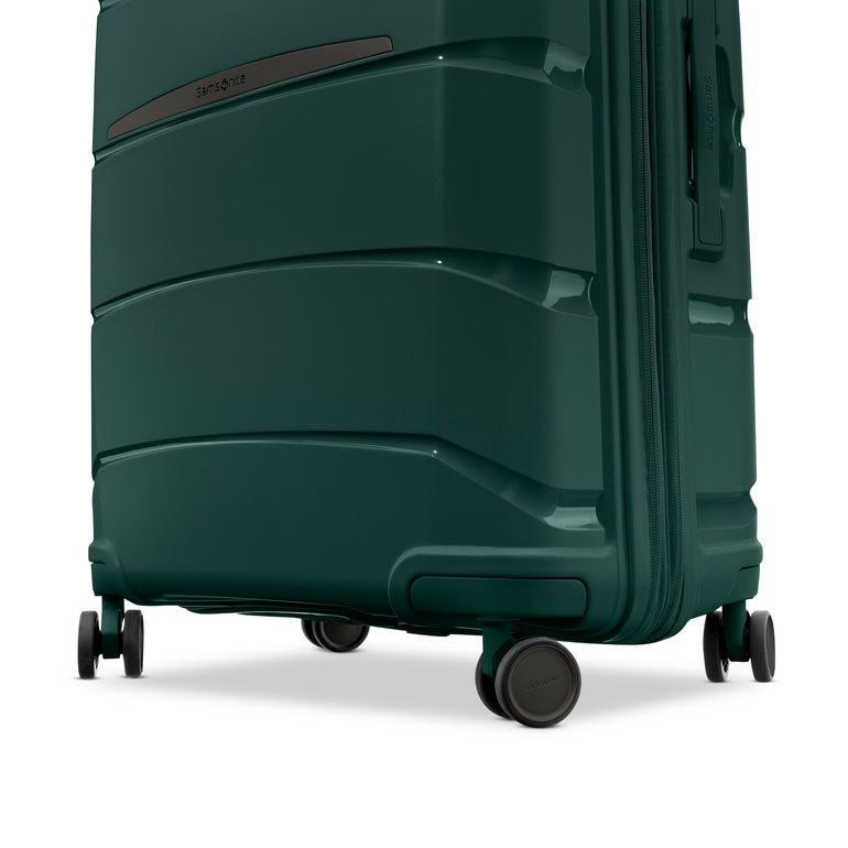 Samsonite Outline Pro Medium Expandable Spinner Luggage