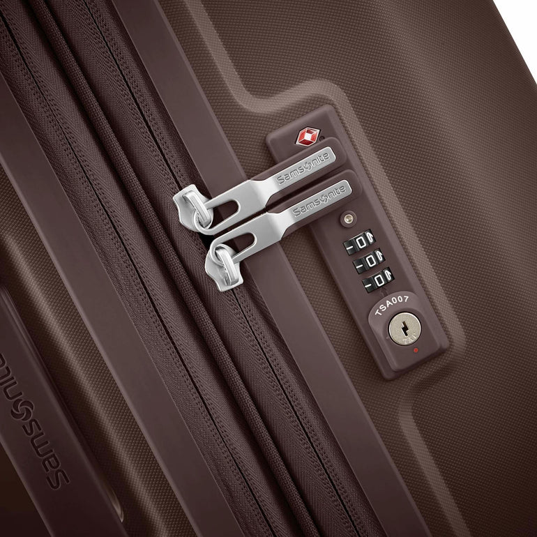Samsonite Outline Pro Medium Expandable Spinner Luggage