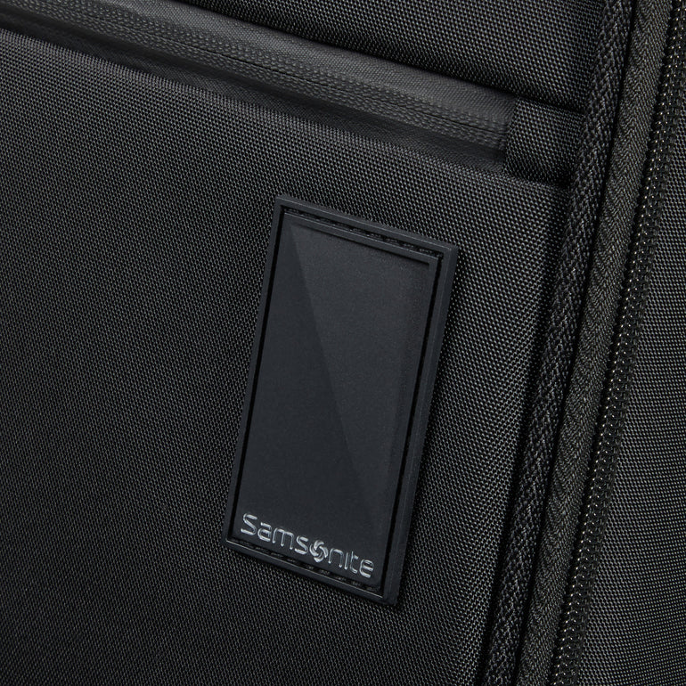 Samsonite Vacay Spinner Carry-On Luggage
