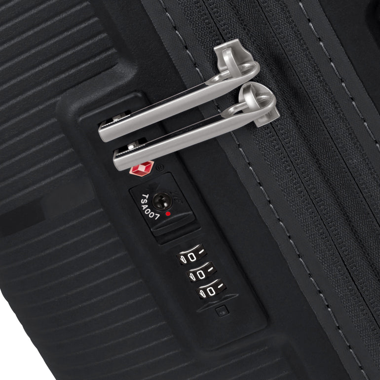 American Tourister Starvibe Spinner Medium Expandable Luggage