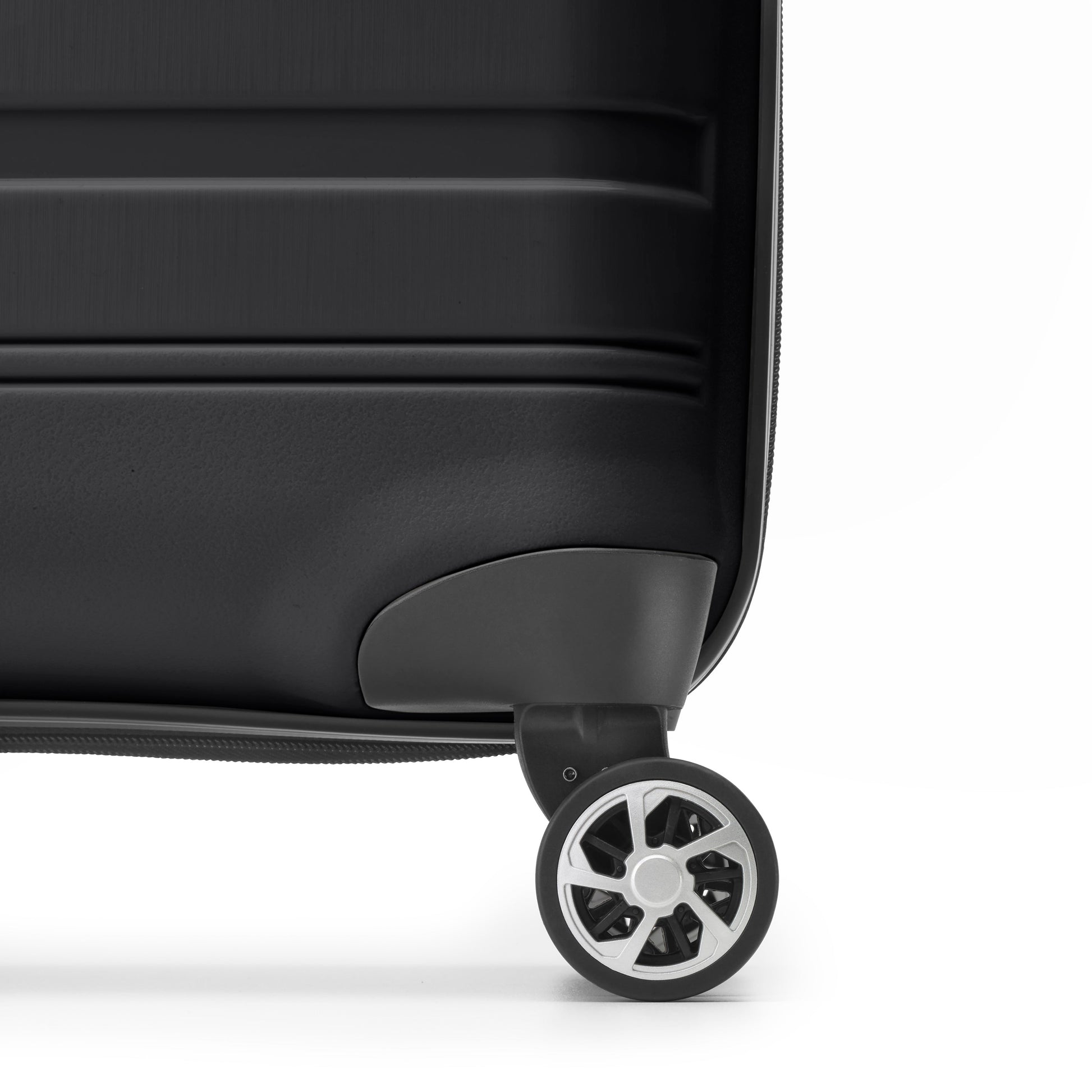 Samsonite Sirocco Collection Spinner Carry-On Expandable Luggage