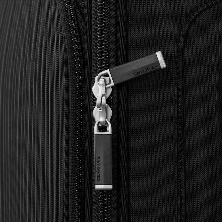 Samsonite Silhouette 18 Softside Spinner Expandable Large Luggage