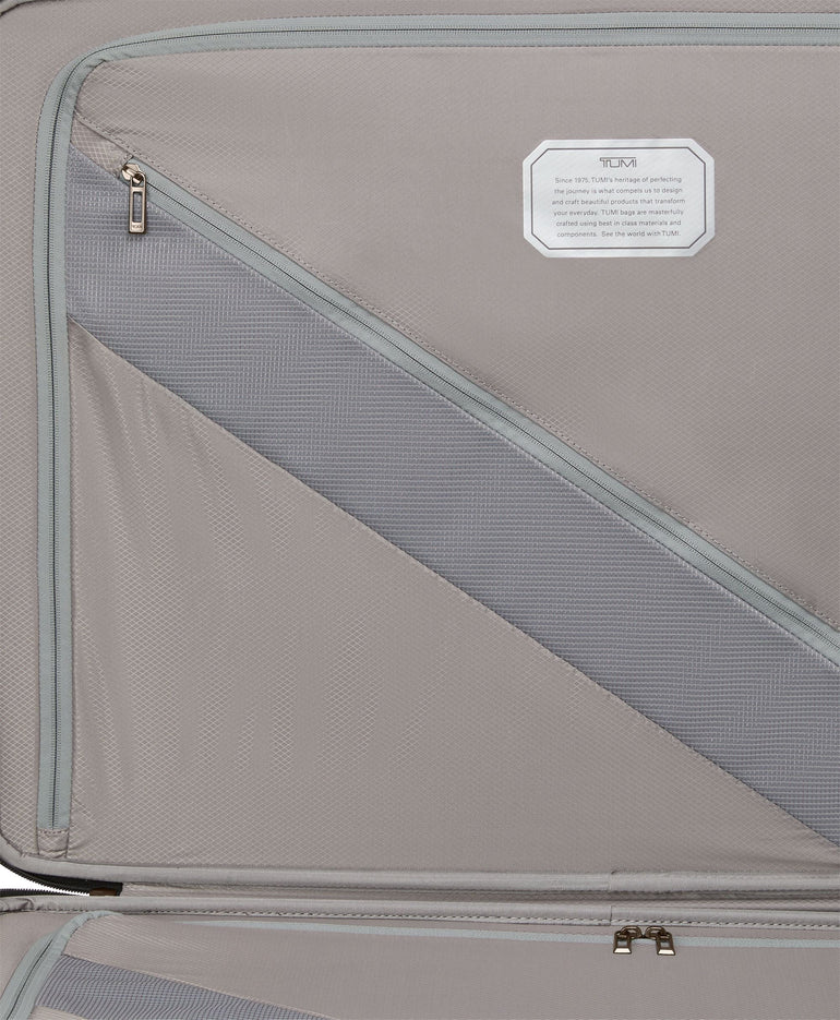 Tumi 19 Degree Lite Extended Trip 4 Wheeled Packing Case Large Luggage