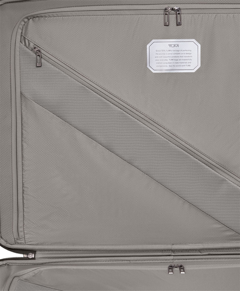 Tumi 19 Degree Lite Extended Trip 4 Wheeled Packing Case Large Luggage