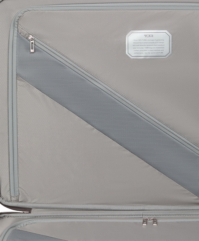 Tumi 19 Degree Lite Extended Trip 4 Wheeled Packing Case Large Luggage