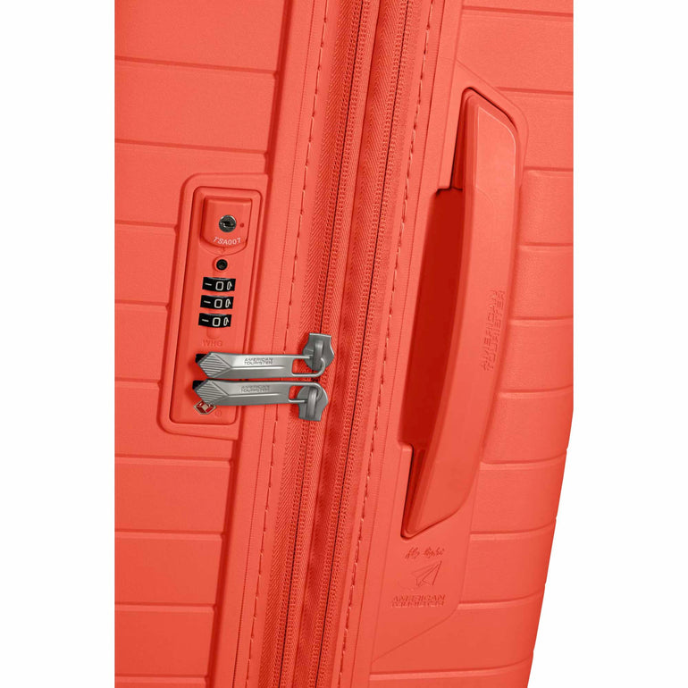 American Tourister Fastforward Expandable Spinner Carry-On Luggage