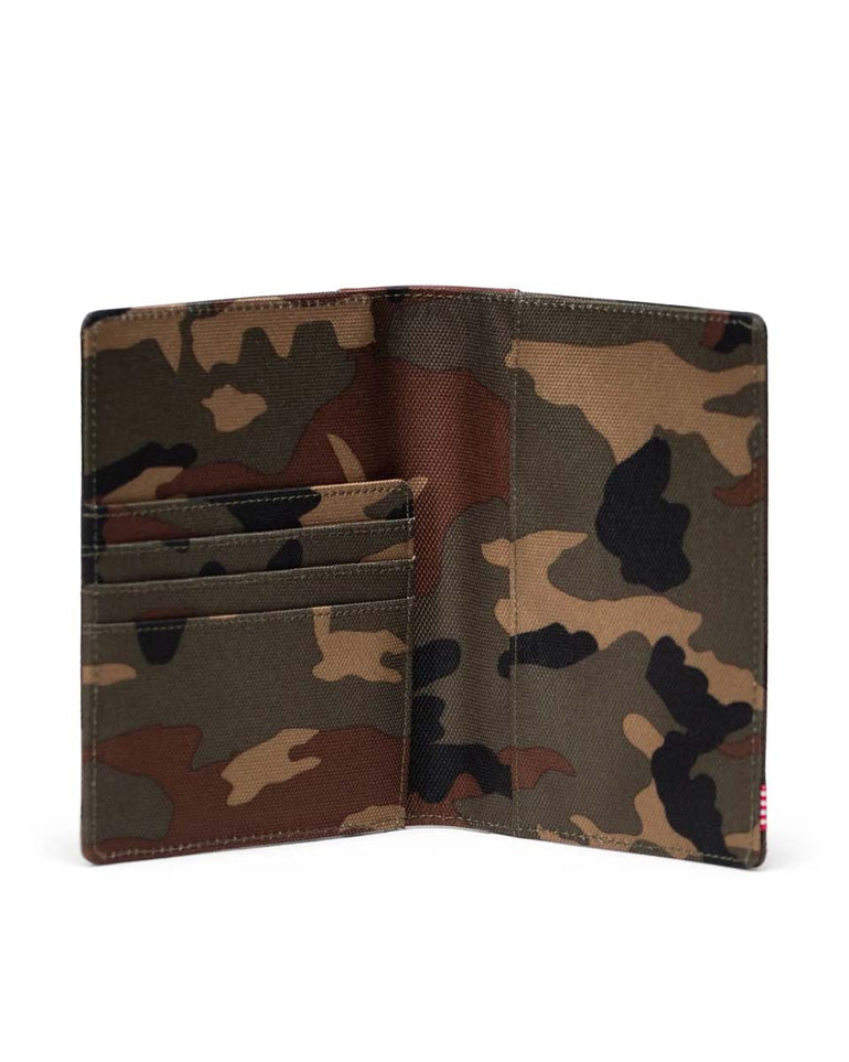Herschel Raynor Passport Holder - Woodland Camo