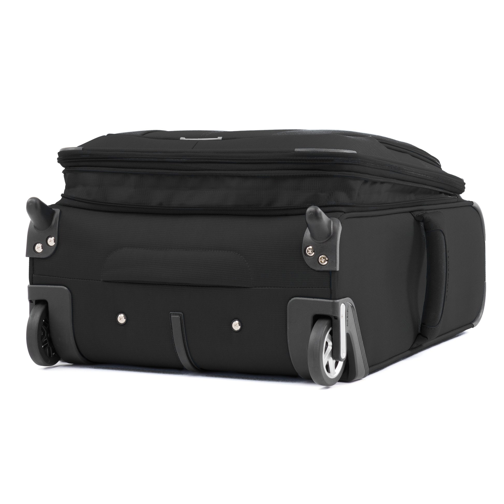 Travelpro Maxlite 5 International Carry-On Roallaboard Luggage