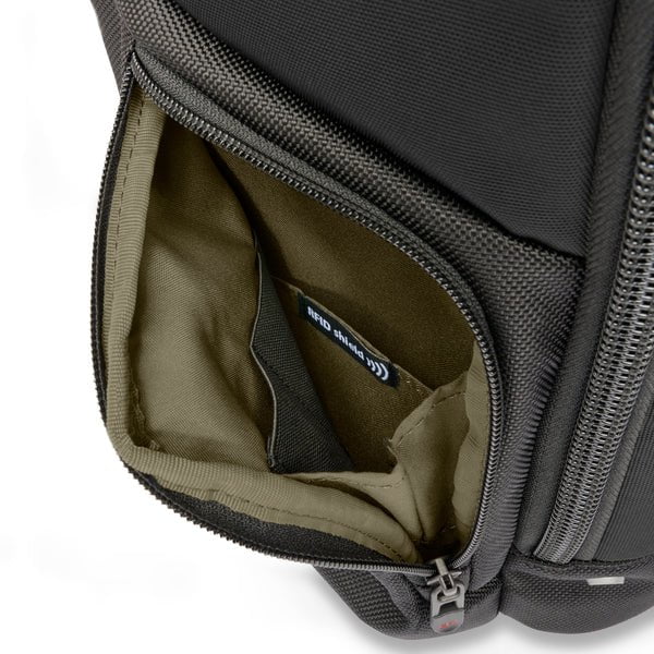 Briggs & Riley Medium Widemouth Backpack