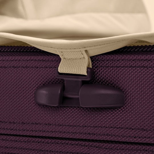 Briggs & Riley NEW Baseline Global Carry-On Spinner Luggage