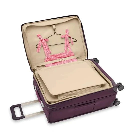 Briggs & Riley Baseline Medium Expandable Spinner Luggage
