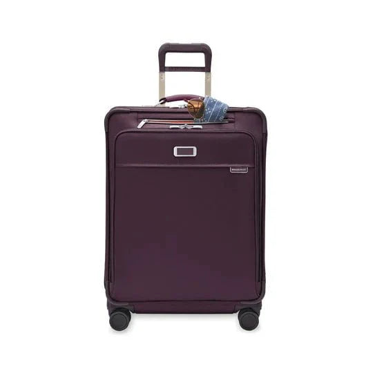 Briggs & Riley Baseline Medium Expandable Spinner Luggage