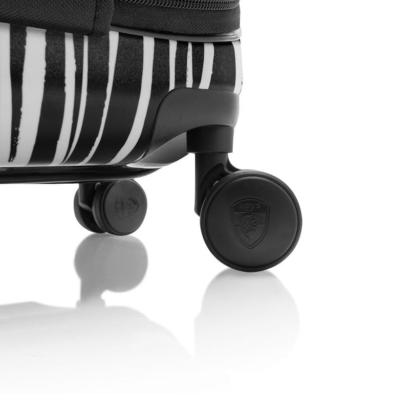 Heys EZ Fashion 21" Carry-On Luggage