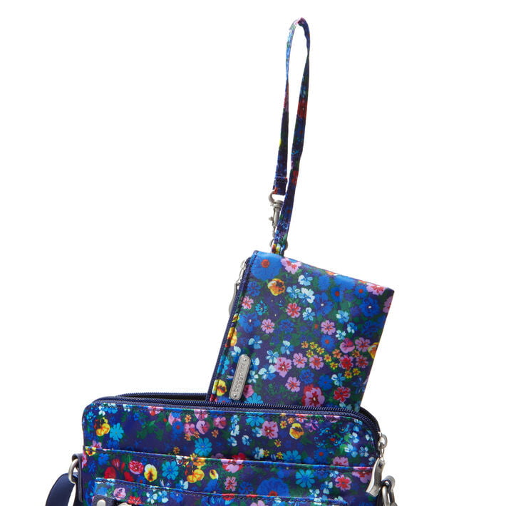 Baggallini Go Bagg With RFID Phone Wristlet