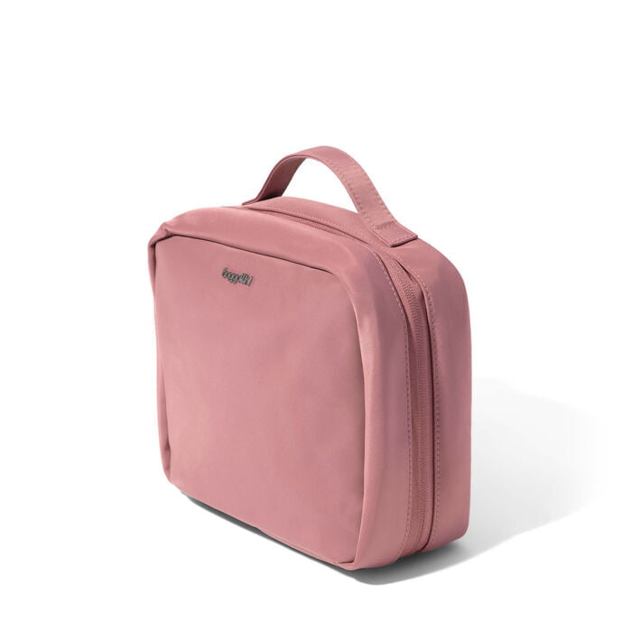 Baggallini Lenox Toiletry Kit