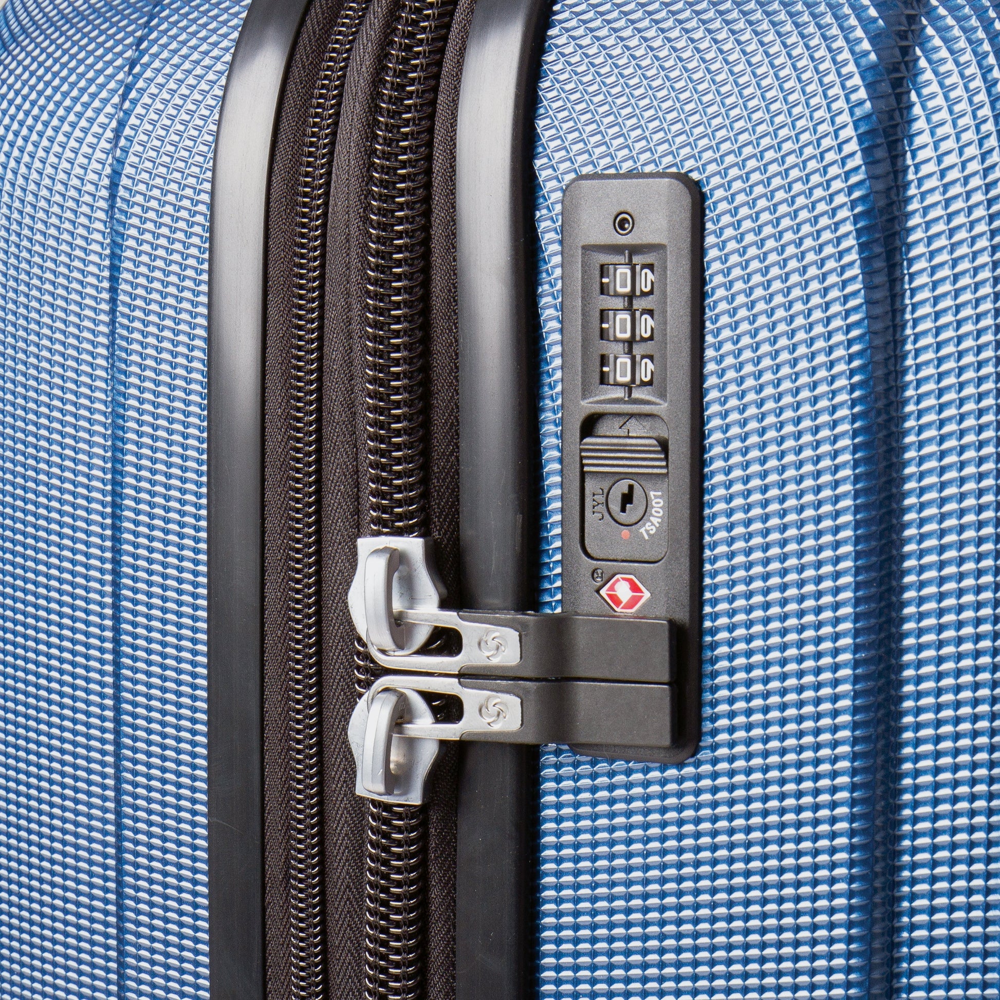 Samsonite Omni 3.0 Medium Spinner Expandable Luggage