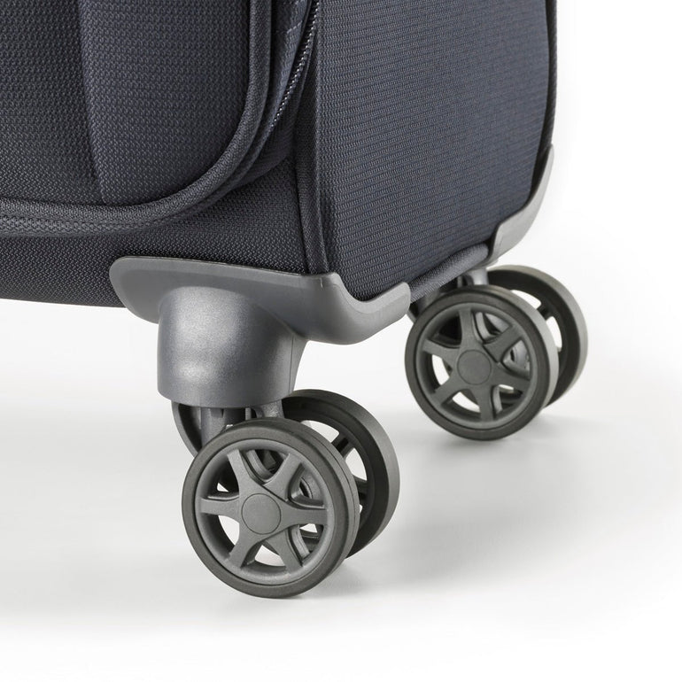 Samsonite Rhapsody Superlite Spinner Medium Luggage