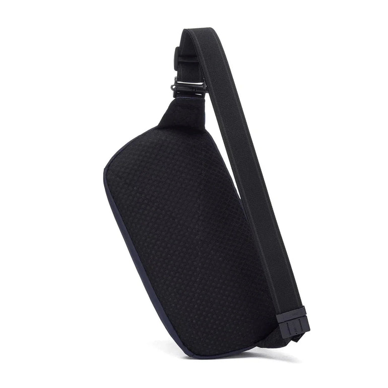 Pacsafe Metrosafe X Anti-Theft Urban Sling