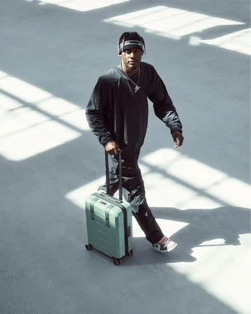 Db Ramverk Carry-On Luggage