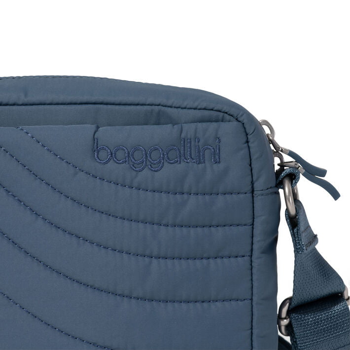 Baggallini Set Wave Crossbody