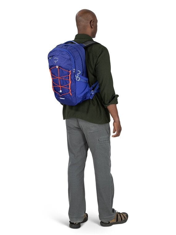 Osprey Quasar 26 Everyday Commute Backpack - Sawdust Tan/Raisin Red